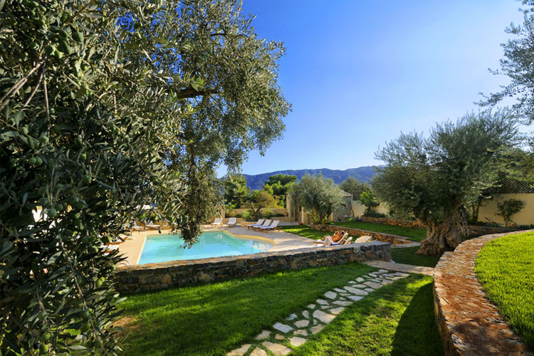 Pool - Eleonas Studios - Poros