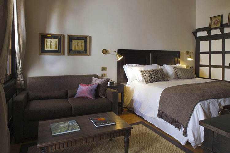 Suite - Hotel Boutique Castillo Rojo - Santiago de Chile