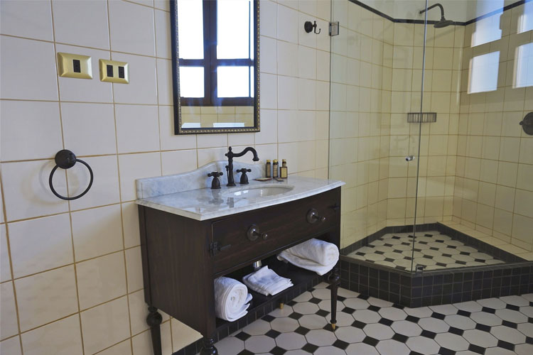 Suite - Hotel Boutique Castillo Rojo - Santiago de Chile