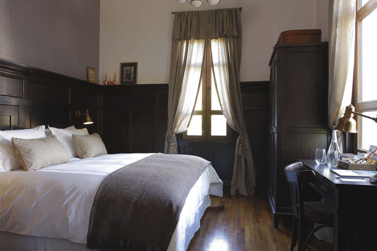 Premium Room - Hotel Boutique Castillo Rojo - Santiago de Chile