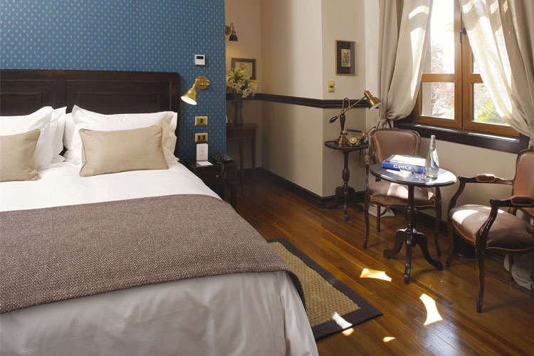 Premium Room - Hotel Boutique Castillo Rojo - Santiago de Chile