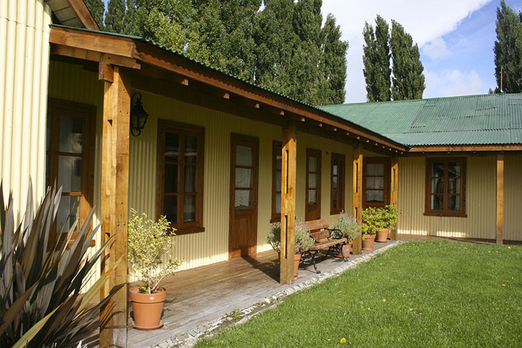 Exterior - Estancia Nibepo Aike - Lago Roca