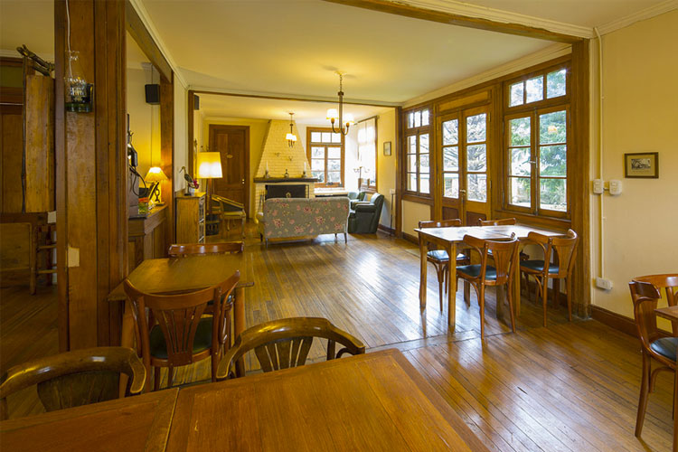Common Area - Estancia Nibepo Aike - Lago Roca