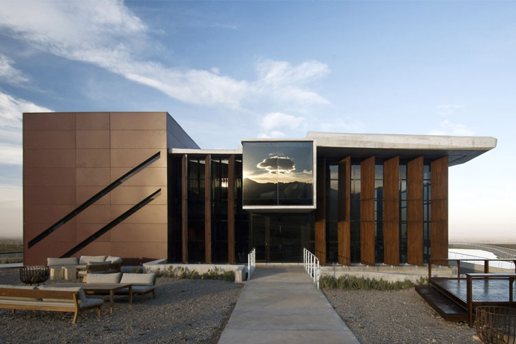 Facade - Casa de Uco Vineyards and Wine Resort - Los Árboles
