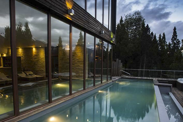 Pool - Uman Lodge Patagonia Chile - Futaleufú